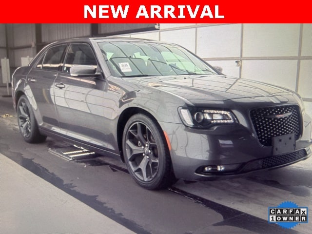 Chrysler 300 S V6 RWD