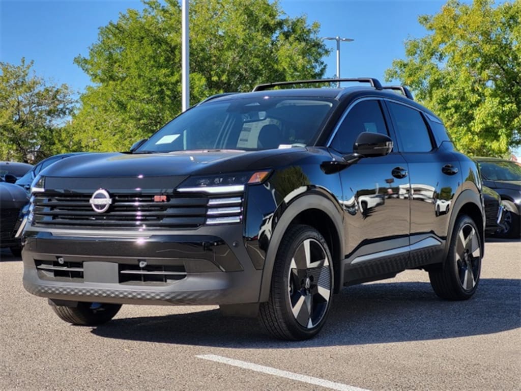 New 2026 Nissan Kicks SR SUV