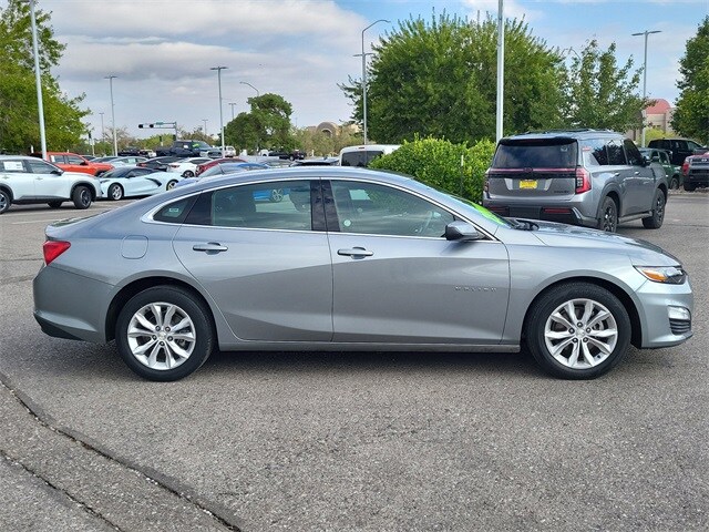 2024 Chevrolet Malibu 1LT photo 3