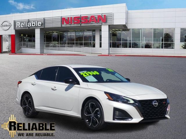 2023 Nissan Altima SR