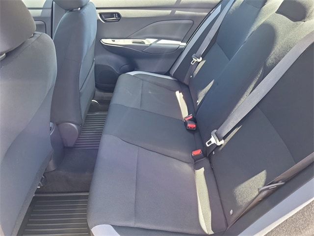 Versa Sedan S
