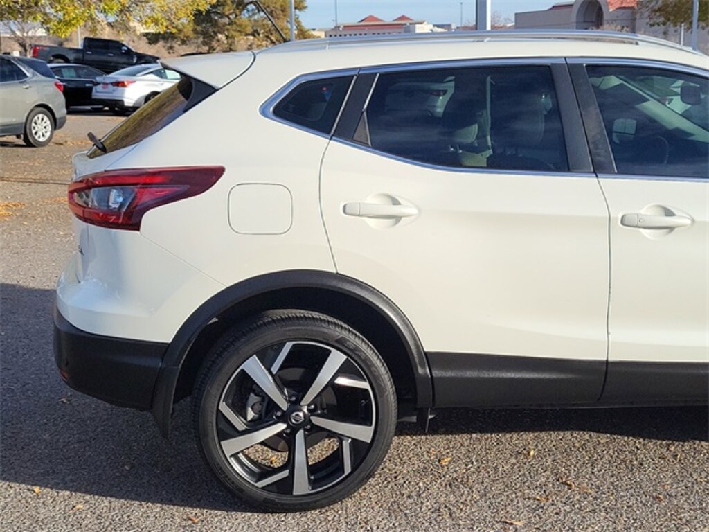 Used 2021 Nissan Rogue Sport SL SUV