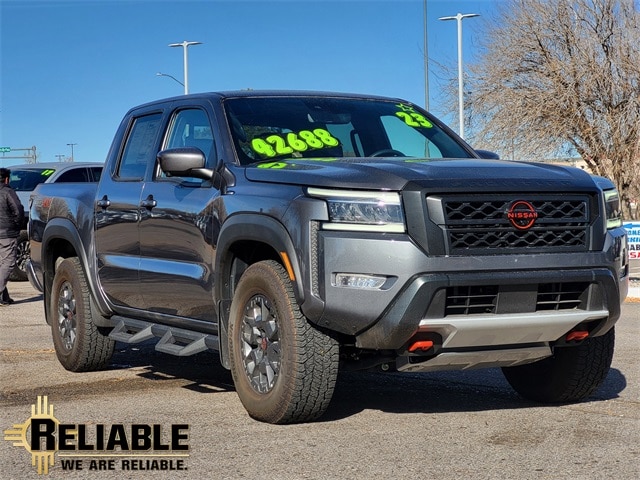 2023 Nissan Frontier PRO-4X's photo