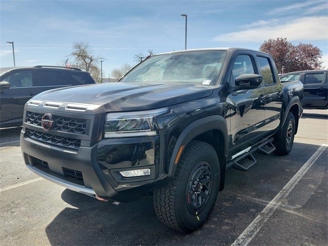 Frontier Crew Cab PRO-4X