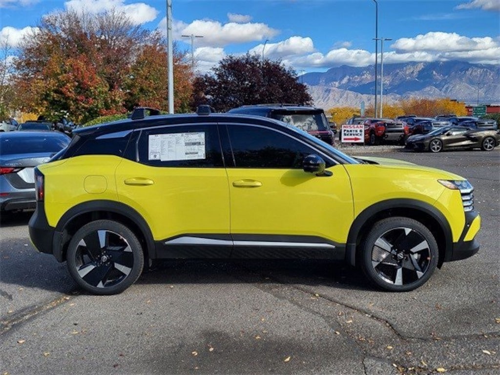 New 2026 Nissan Kicks SR SUV