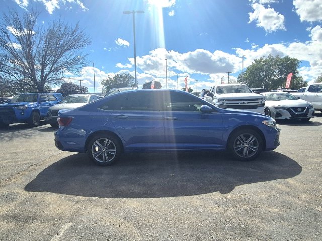 Used 2024 Volkswagen Jetta 1.5T SE Sedan