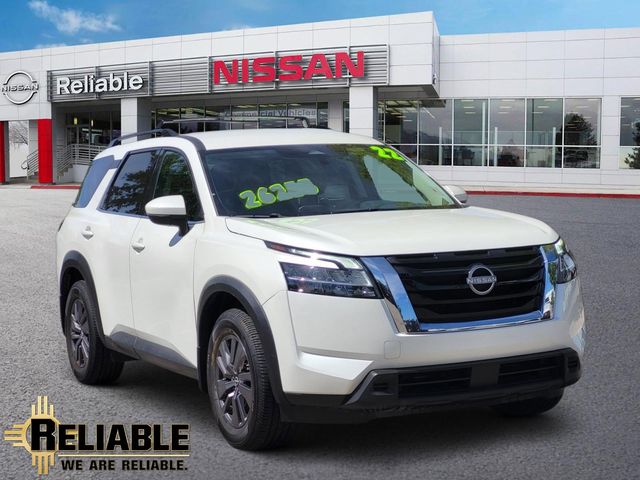 2022 Nissan Pathfinder SV 2WD's photo