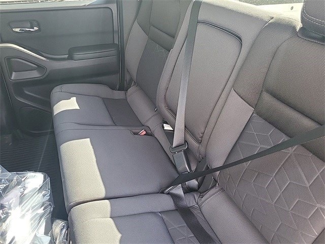 Frontier Crew Cab SV