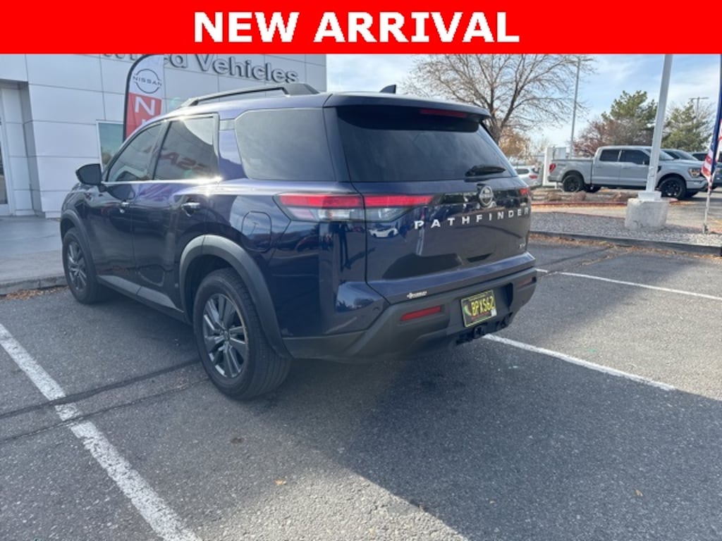 Used 2022 Nissan Pathfinder SV SUV