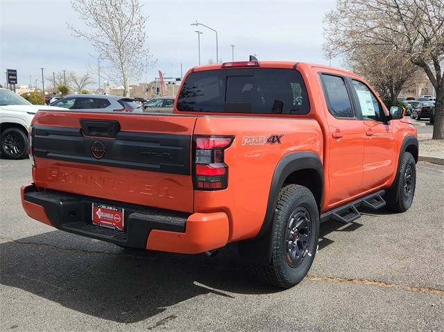 Frontier Crew Cab PRO-4X