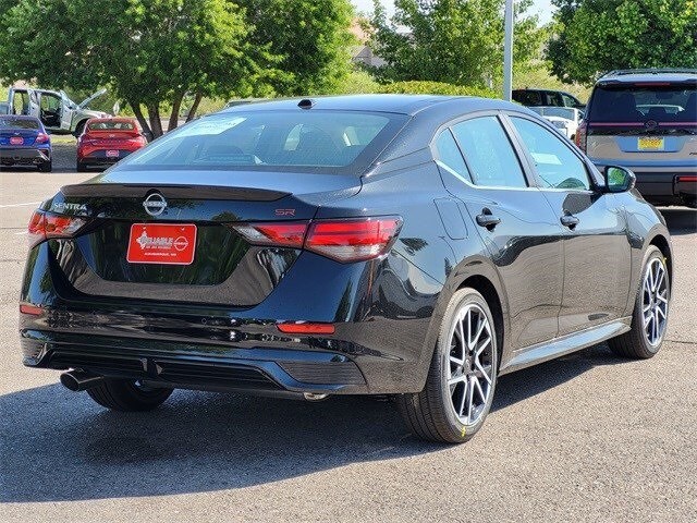 2025 Nissan Sentra SR photo 3