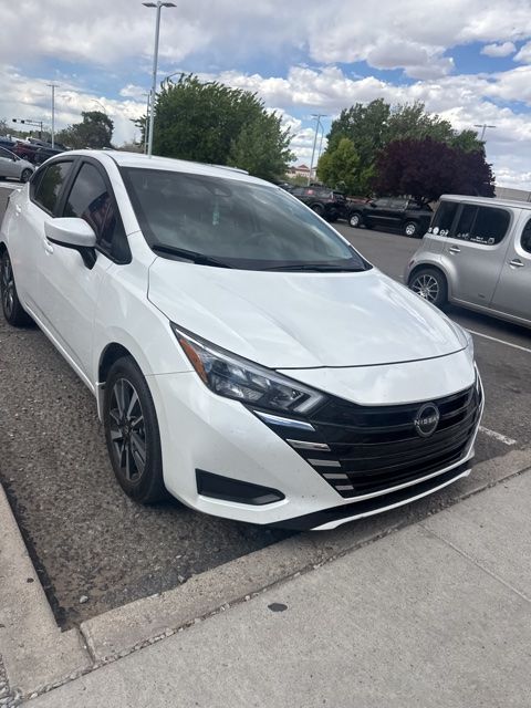 2025 Nissan Versa 1.6 SV CVT's photo