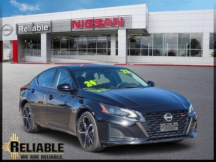 2023 Nissan Altima 2.5 SR Sedan