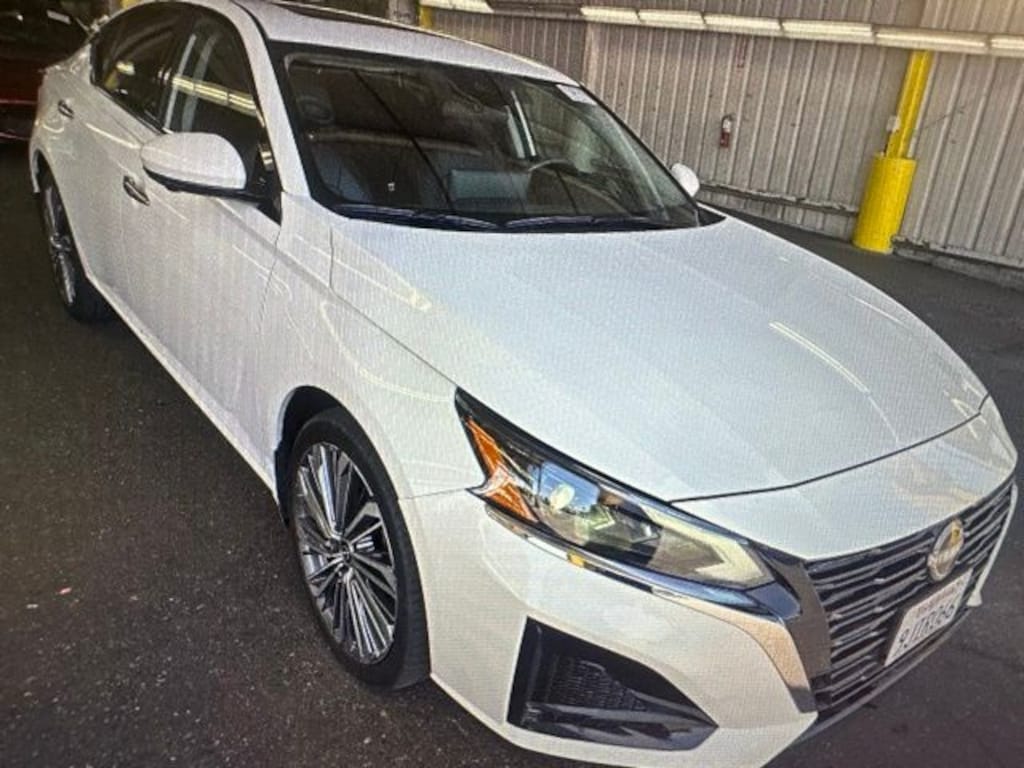 Certified 2023 Nissan Altima 2.5 SL Sedan