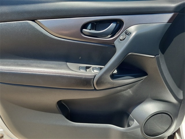 Rogue Sport S