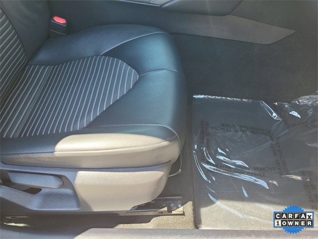 Camry SE
