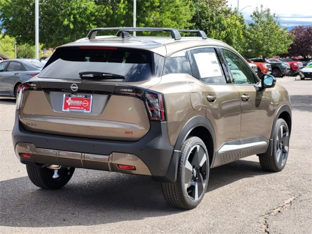 New 2026 Nissan Kicks SR SUV