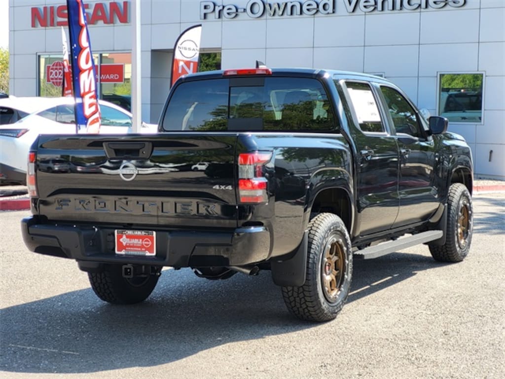 New 2026 Nissan Frontier SV Truck Crew Cab