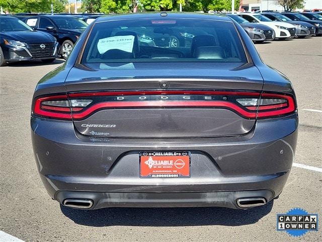 Charger SXT