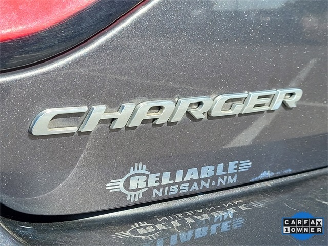 Charger SXT
