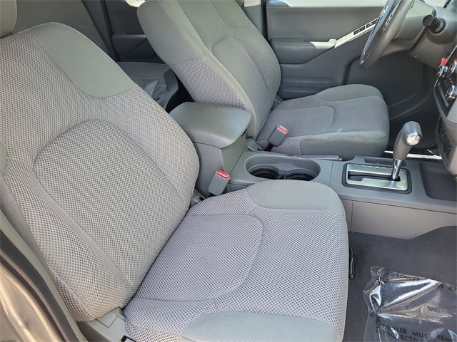 Frontier Crew Cab SV