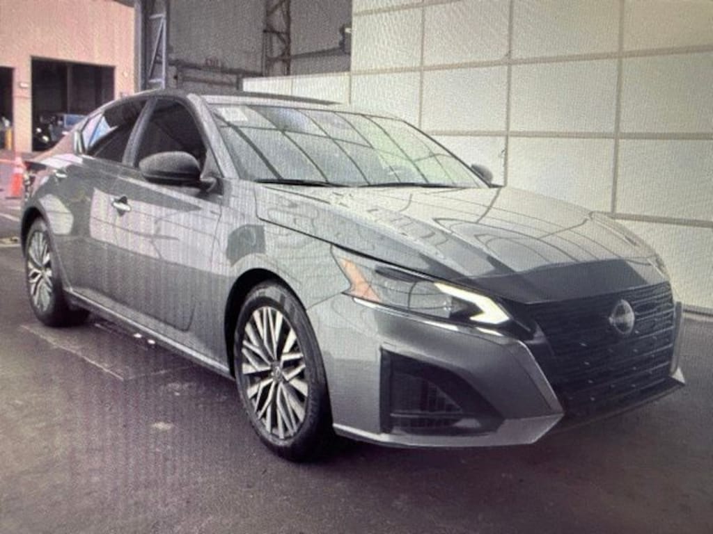 Certified 2024 Nissan Altima 2.5 SV Sedan
