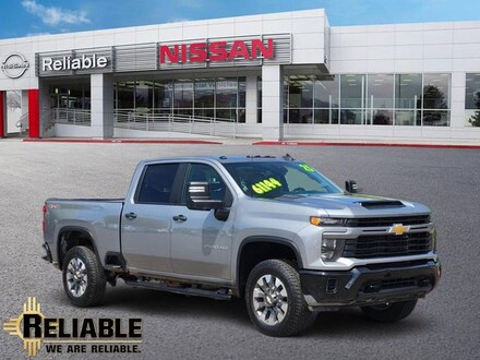 2025 Chevrolet Silverado 2500HD Custom Truck
