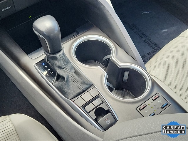 Camry Hybrid XLE
