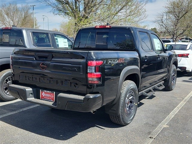 Frontier Crew Cab PRO-4X