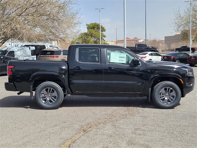 2025 Nissan Frontier SV photo 2
