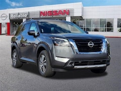 2025 Nissan Pathfinder SL SUV