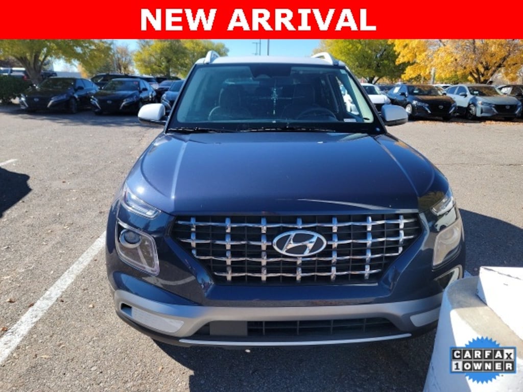 Used 2025 Hyundai Venue Limited SUV