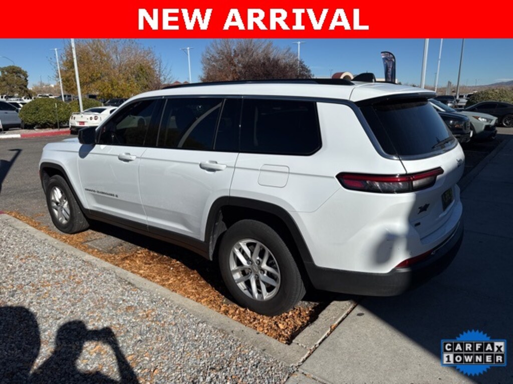 Used 2023 Jeep Grand Cherokee L Laredo SUV