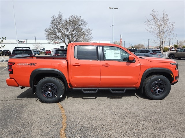 Frontier Crew Cab PRO-4X