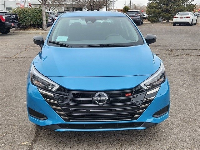 Versa Sedan SR