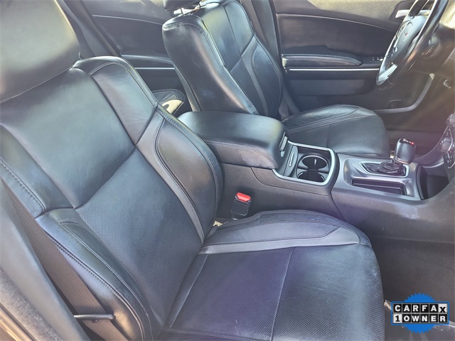 Charger SXT