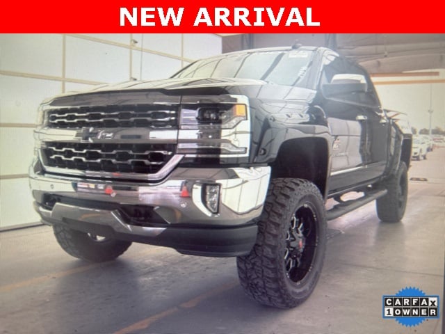 Used 2018 Chevrolet Silverado 1500 LTZ with VIN 3GCUKSEJXJG323462 for sale in Albuquerque, NM