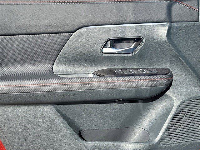 2026 Nissan KICKS SR - Photo 7