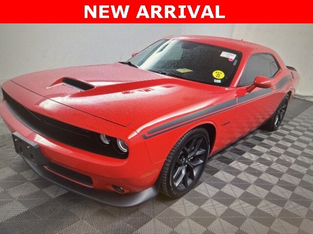 2022 Dodge Challenger R/T photo 2