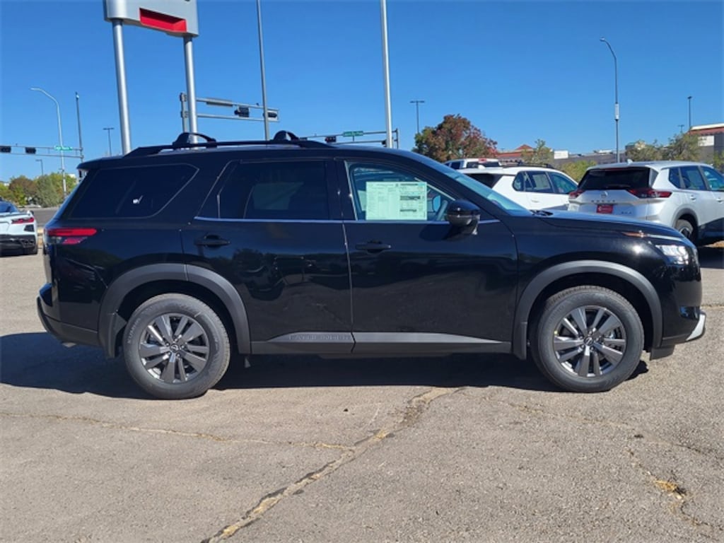 New 2025 Nissan Pathfinder SV SUV