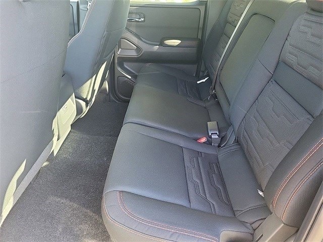 Frontier Crew Cab PRO-4X