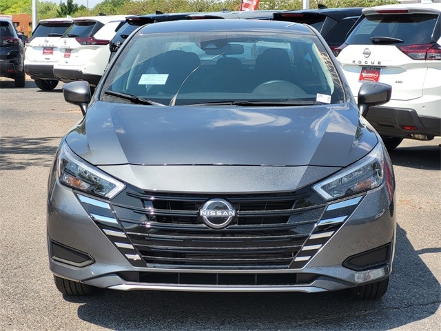 Versa Sedan SV