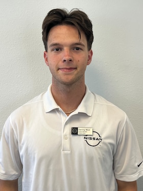 Staff member Darring West from ID_f9c01478c0a9