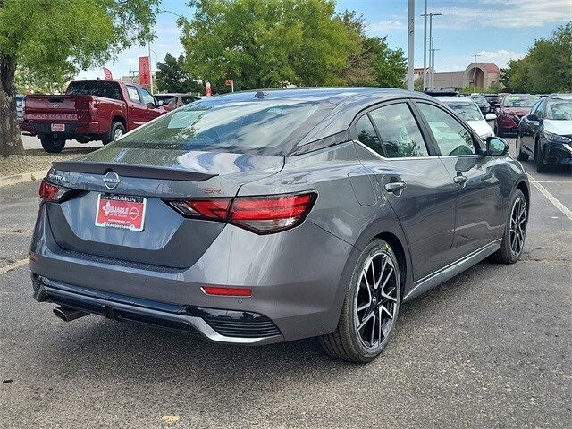 2025 Nissan Sentra SR photo 3