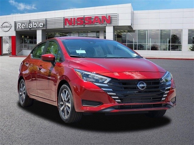 Versa Sedan SV