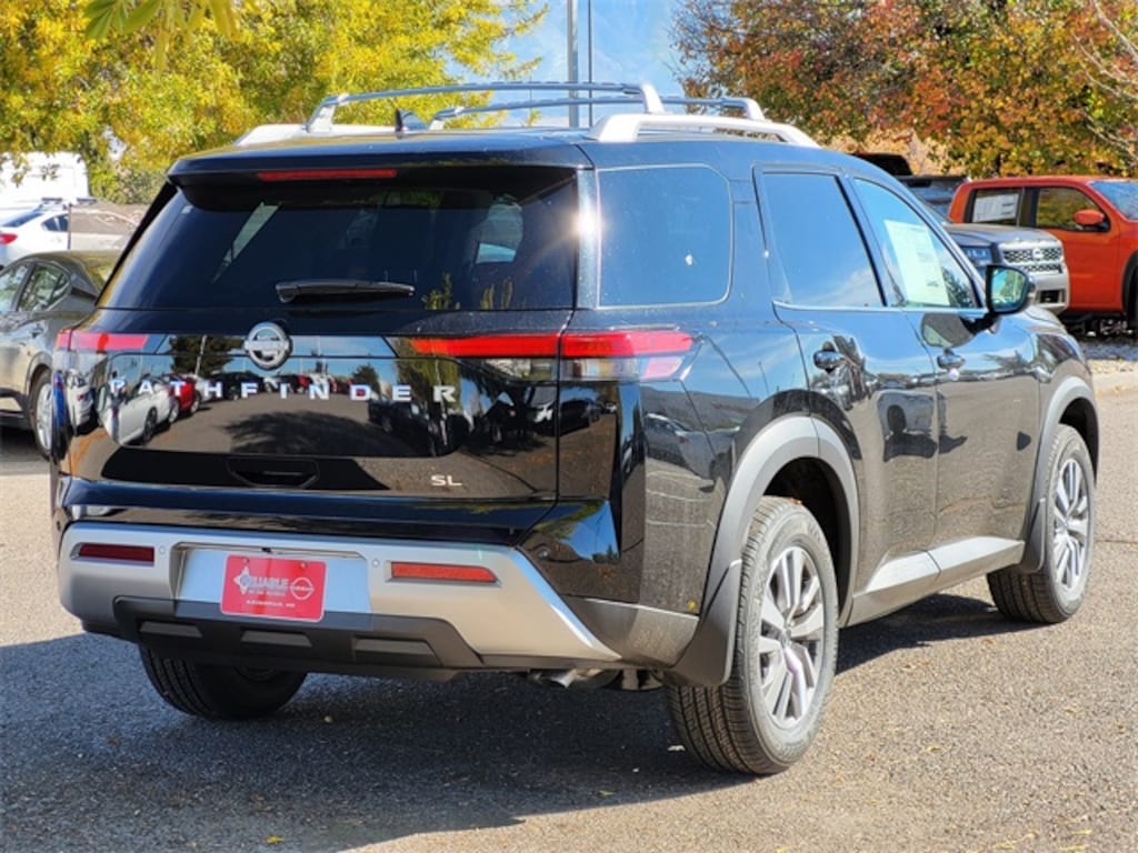 New 2025 Nissan Pathfinder SL SUV