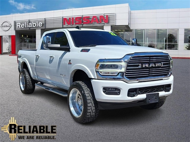2500 Crew Cab Laramie