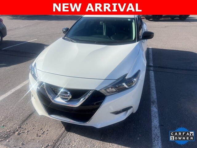 2016 Nissan Maxima S photo 3