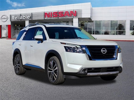 2025 Nissan Pathfinder Platinum SUV
