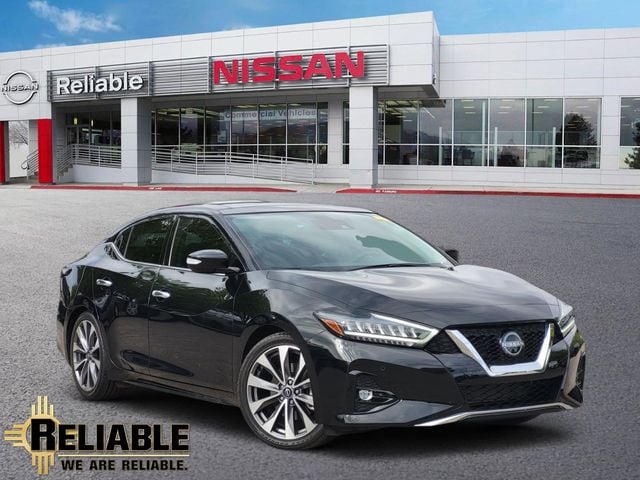2023 Nissan Maxima Platinum's photo